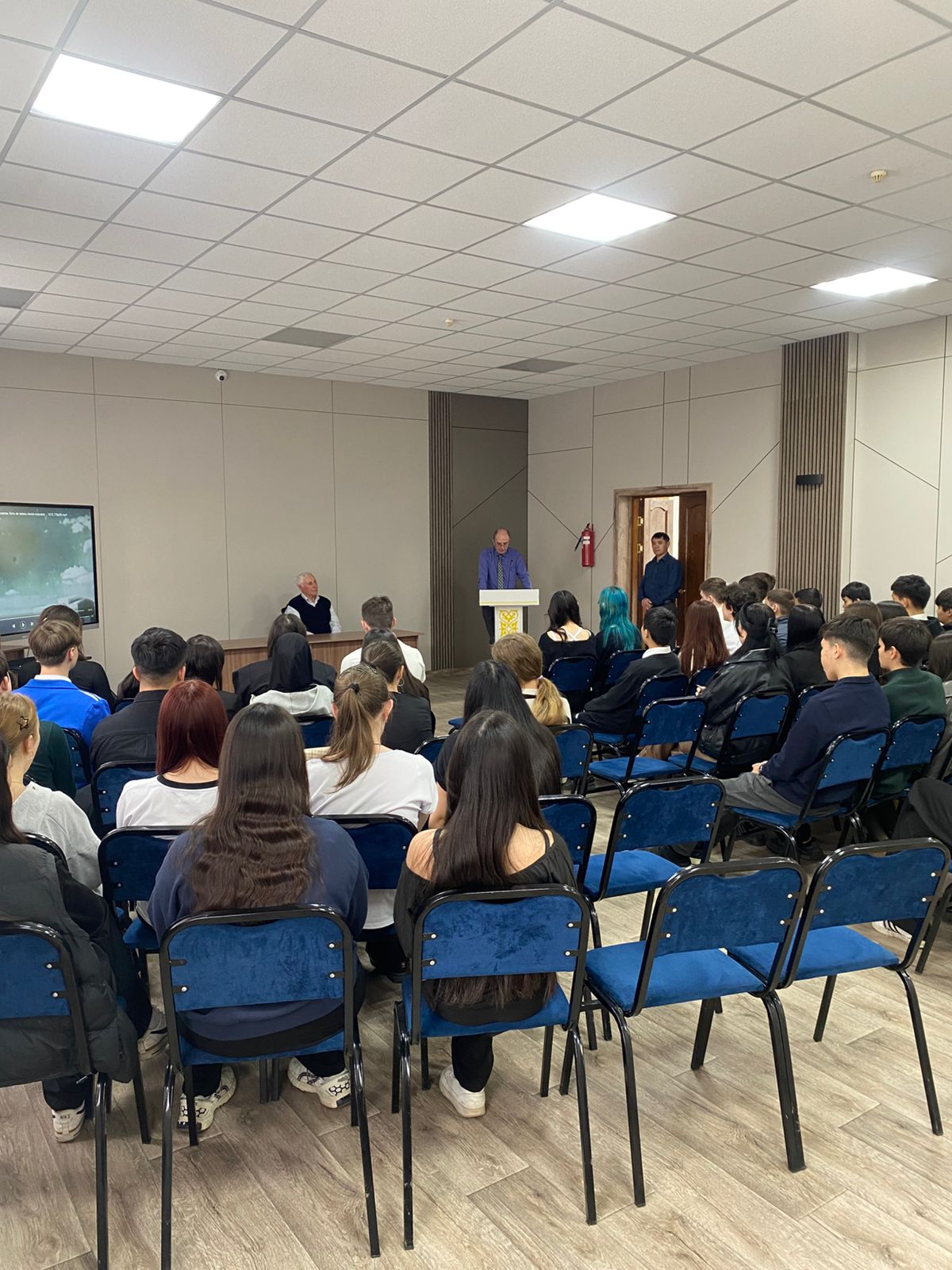 Қазақстандағы ең ірі сынақ полигондарының бірінің жабылуына орай «Семей полигоны: 35 жыл өткен соң» тақырыбындағы кездесу өтті, оның құрметті қонағы ветеран Павел Евдокимович Веремчук болды.